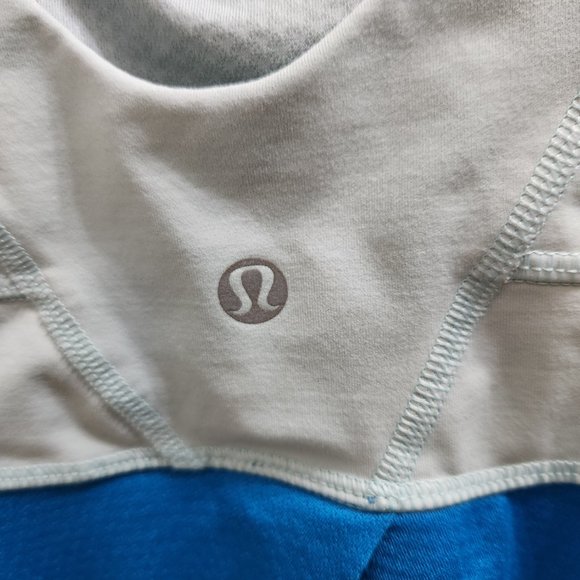 Lululemon - Picture 2 of 15